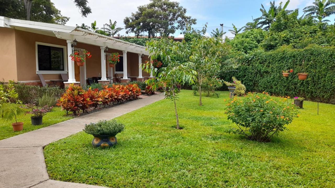 Airport Costa Rica B&B Río Segundo Exteriér fotografie